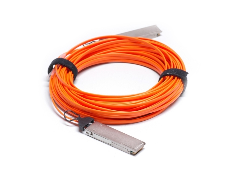 100gbase Kabel Til Direkte Påsætning   Qsfp28 (han) Til Qsfp28 (han)   15 M.   Fiberoptik   Aktiv   For P N: C9500 32c Edu, C9500 32qc Edu, N fra Cisco