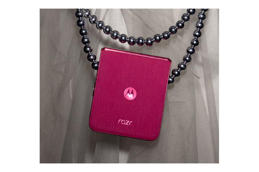 Motorola Razr 60 Ultra   Pantone Cabaret   5g Smartphone   512 Gb   Gsm fra Motorola Mobility